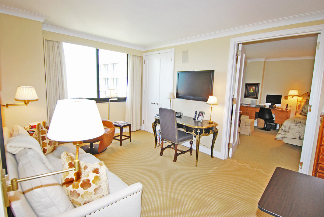 North Shore Towers Apartment