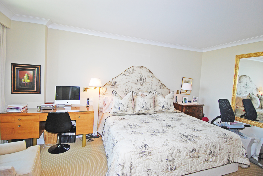 North Shore Towers Apartment