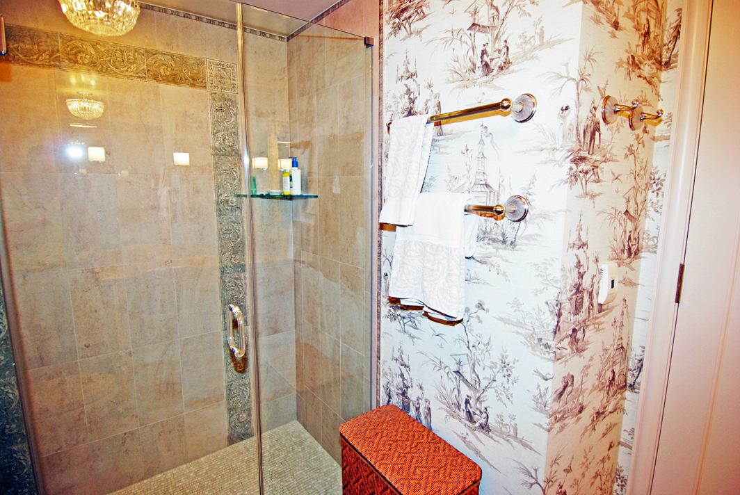 North Shore Towers Apartment