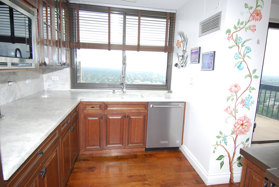 North Shore Towers Apt.