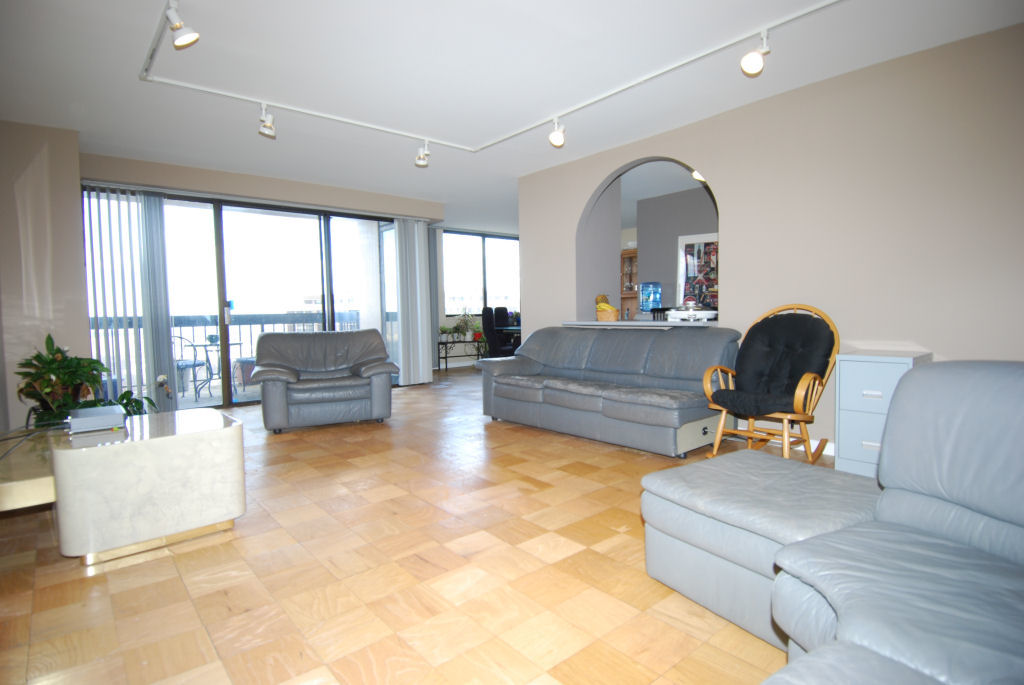 North Shore Towers Apartment