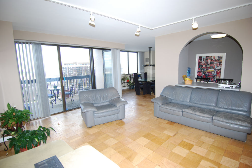 North Shore Towers Apartment