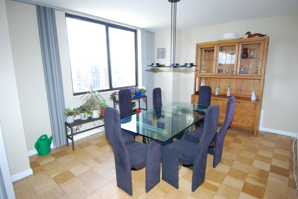 North Shore Towers Apartment