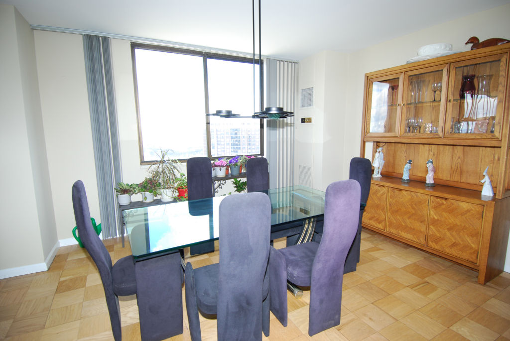 North Shore Towers Apartment