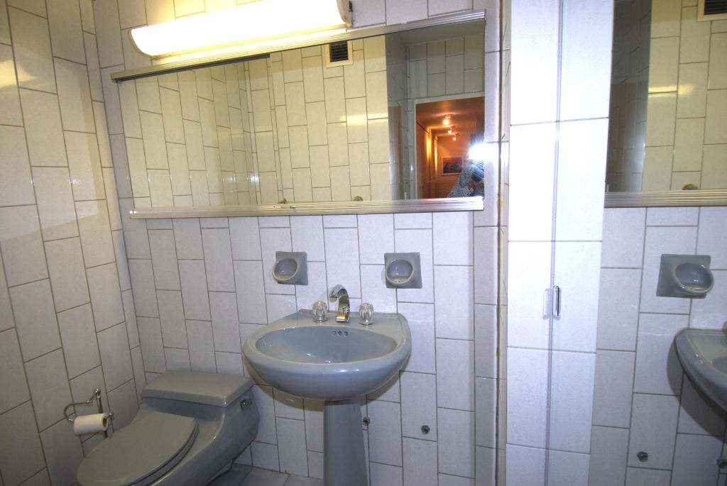 North Shore Towers Apartment