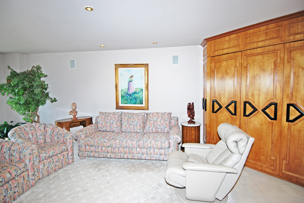 North Shore Towers Apt.