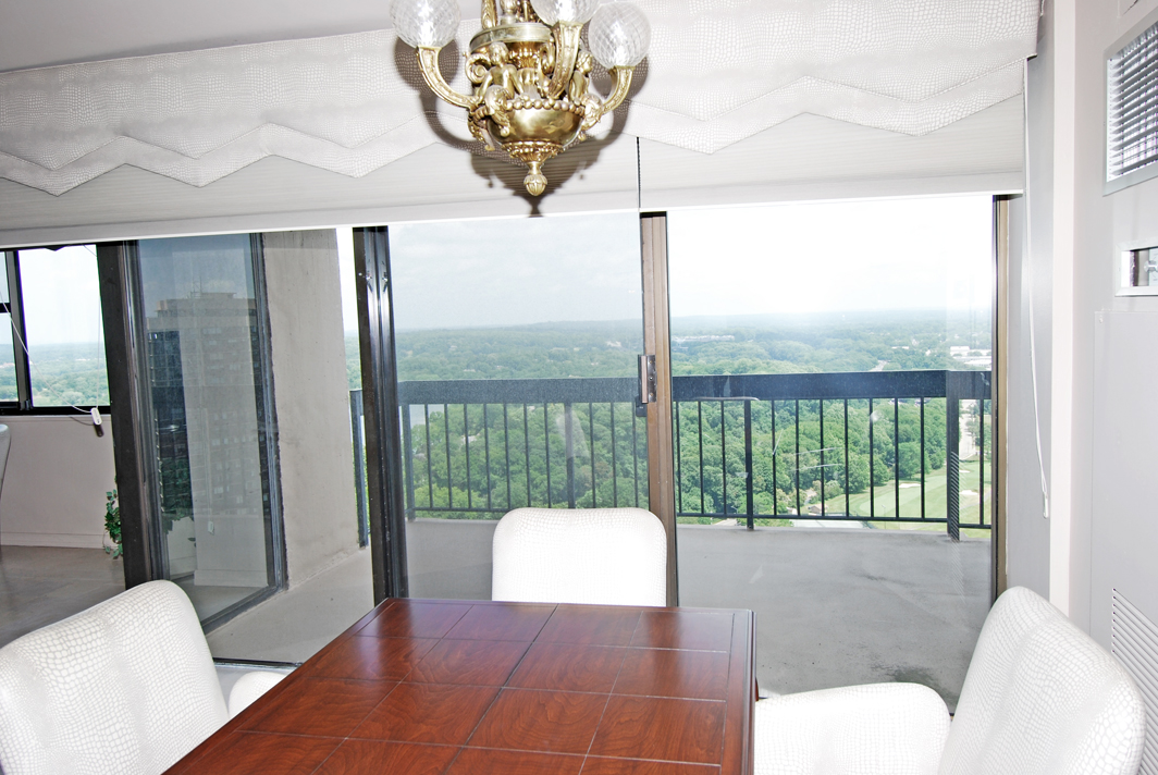 North Shore Towers Apt.