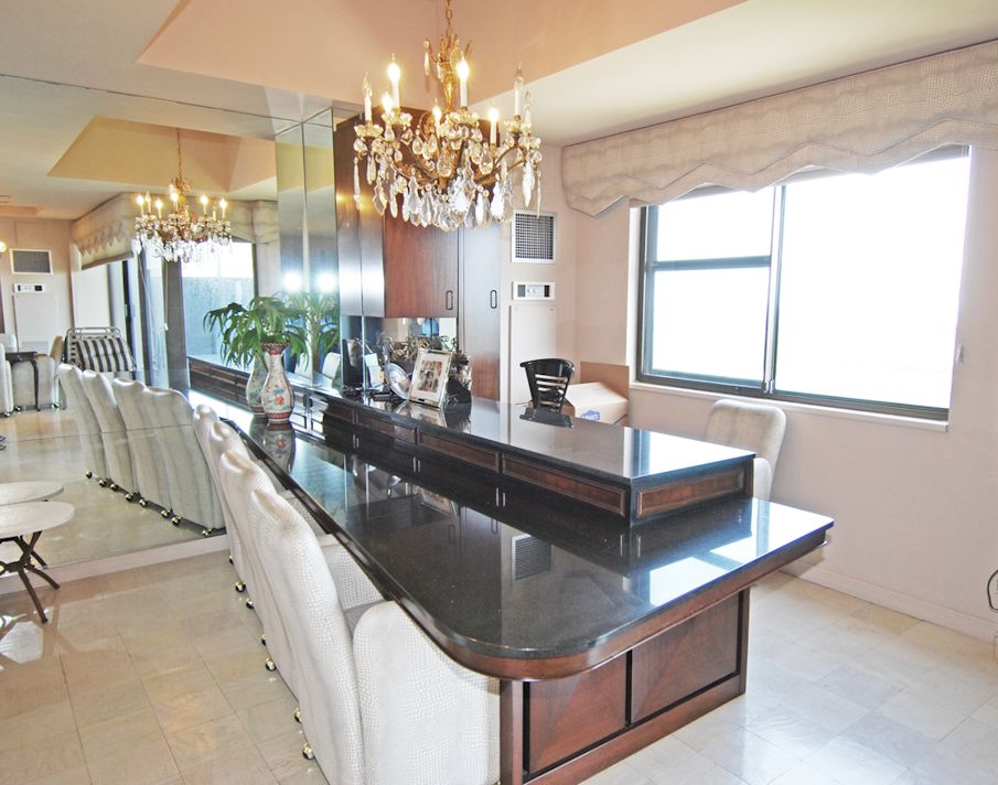 North Shore Towers Apt.