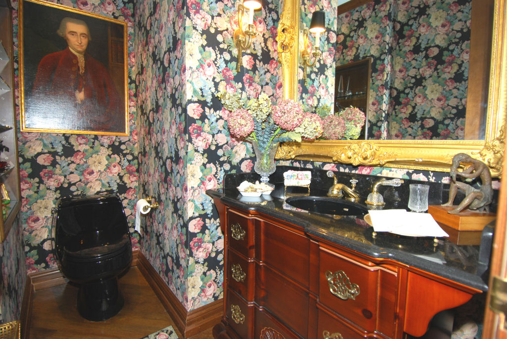 North Shore Towers 3 bedroom co-op