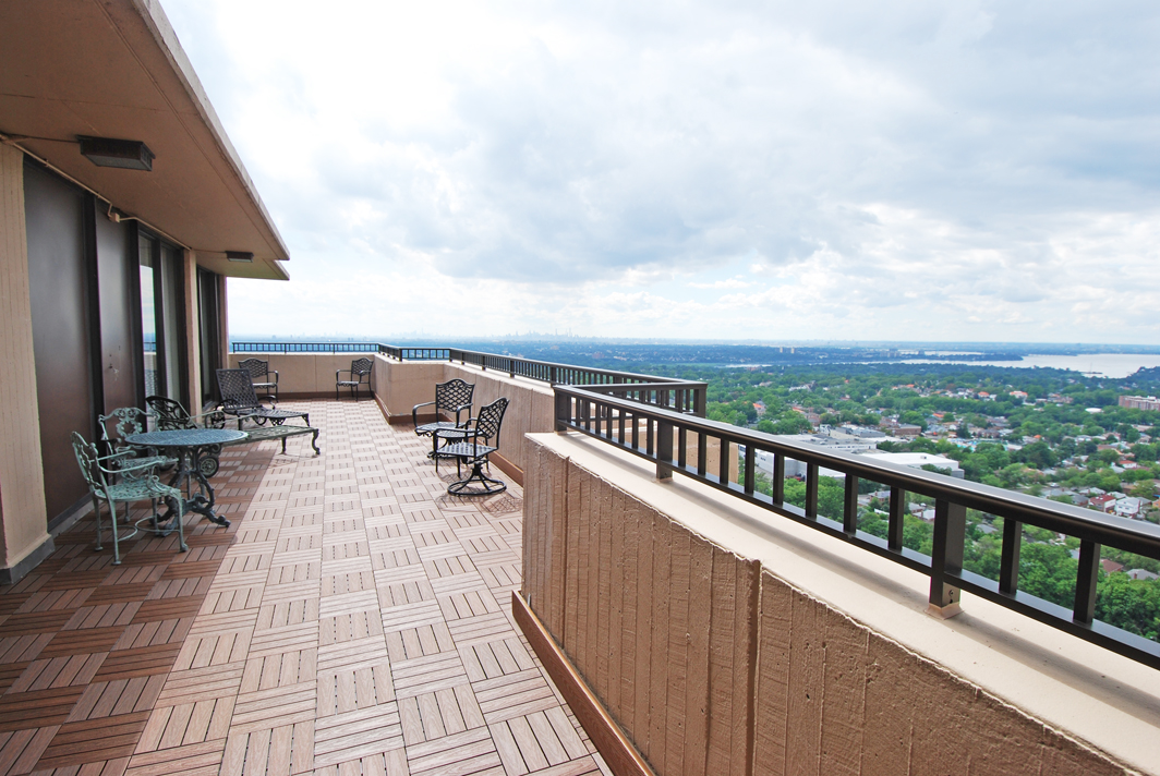 North Shore Towers Penthouse