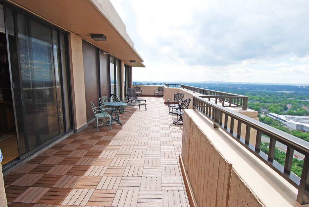 North Shore Towers Penthouse