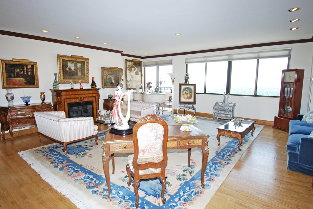 North Shore Towers Penthouse