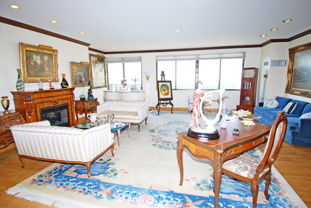 North Shore Towers Penthouse