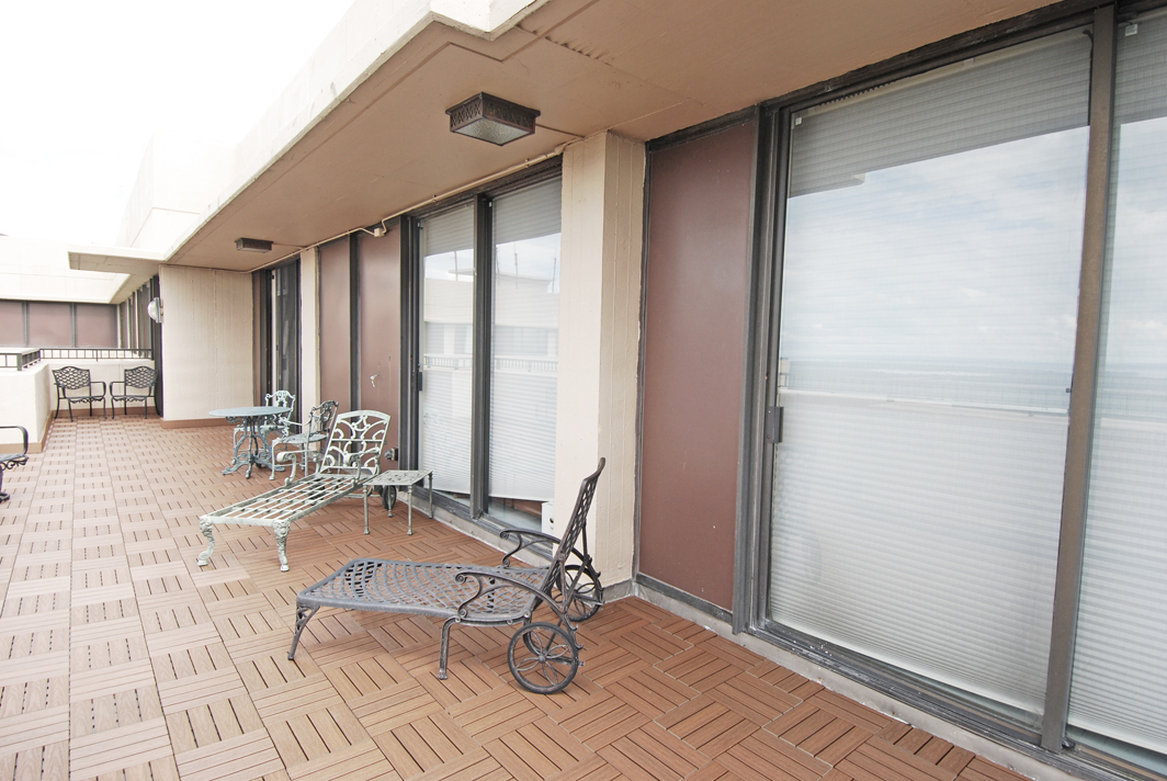 North Shore Towers Penthouse