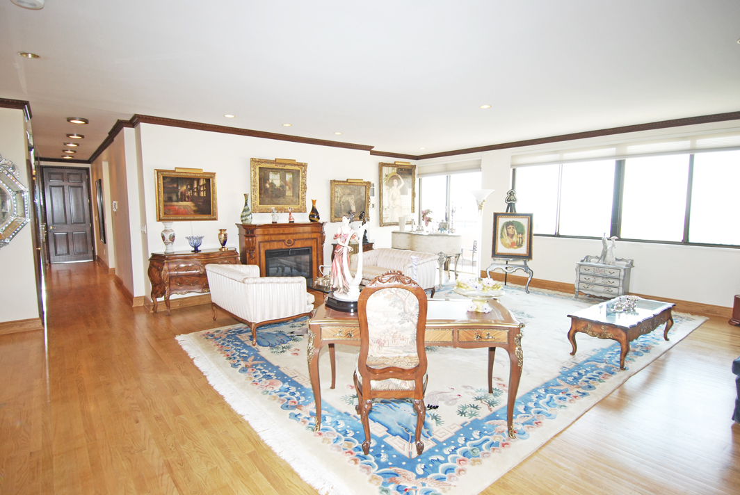 North Shore Towers Penthouse