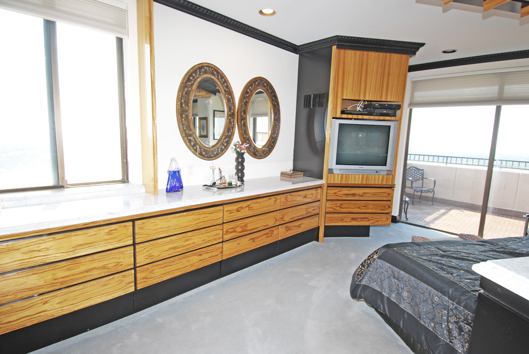 North Shore Towers Penthouse