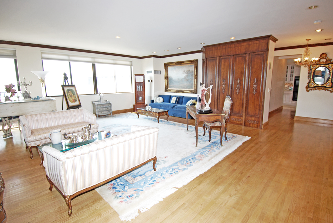 North Shore Towers Penthouse