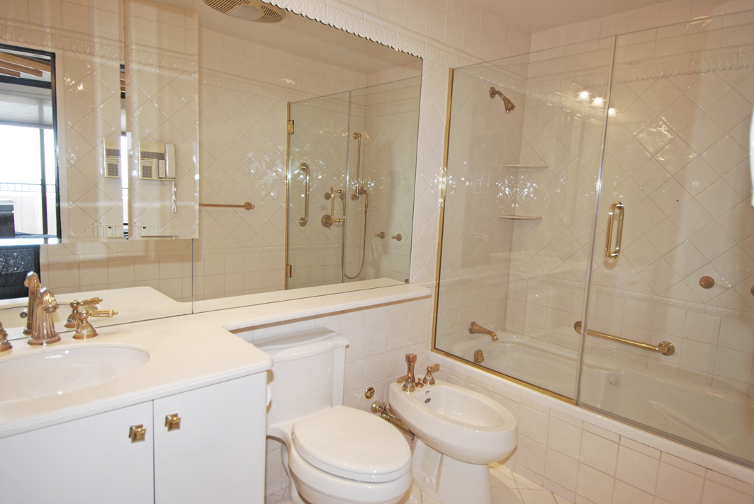 North Shore Towers Penthouse